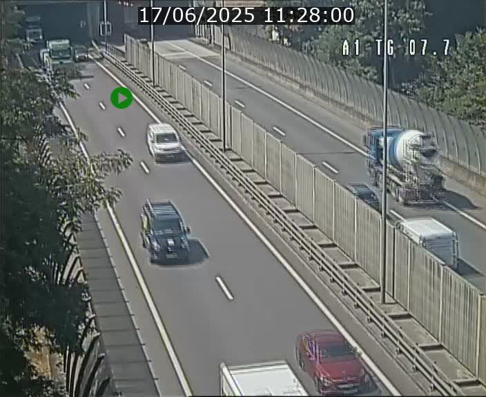 Traffic live webcam Luxembourg Kirchberg - A1 direction Luxembourg-ville - BK 7.7