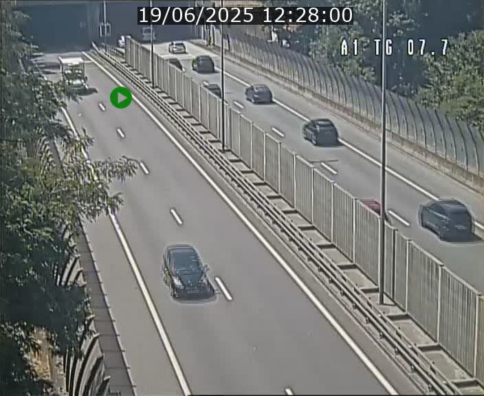 Traffic live webcam Luxembourg Kirchberg - A1 direction Luxembourg-ville - BK 7.7