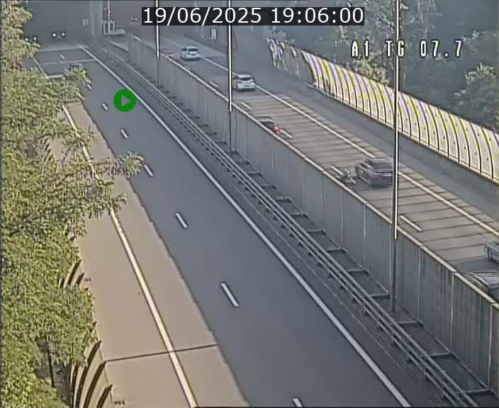 Traffic live webcam Luxembourg Kirchberg - A1 direction Luxembourg-ville - BK 7.7
