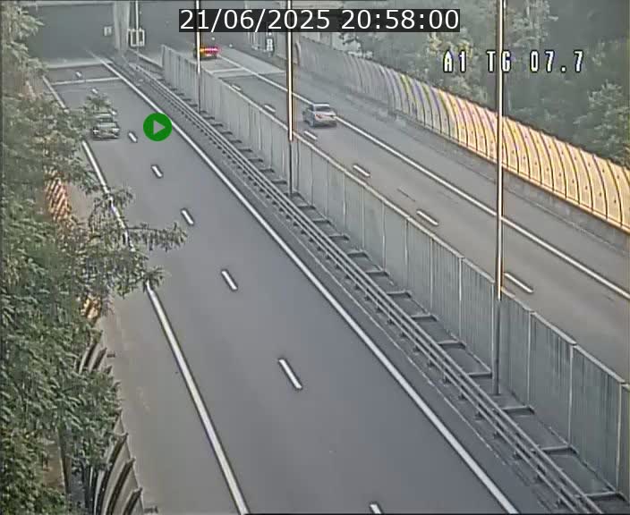Traffic live webcam Luxembourg Kirchberg - A1 direction Luxembourg-ville - BK 7.7