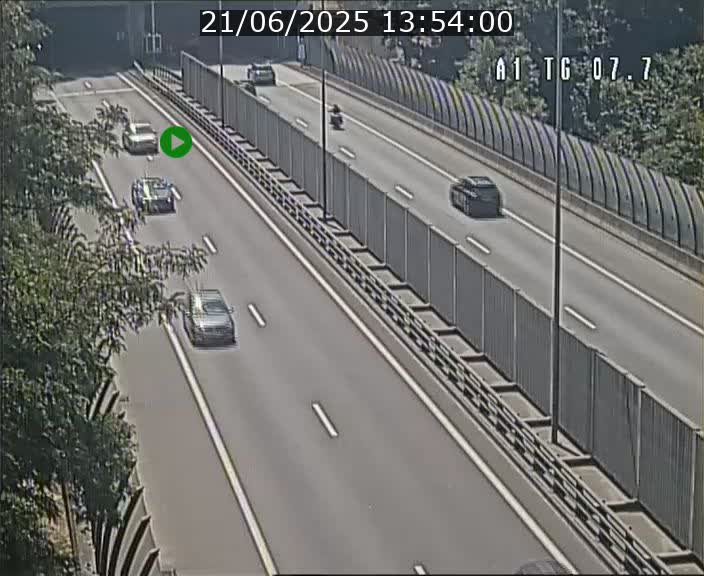Traffic live webcam Luxembourg Kirchberg - A1 direction Luxembourg-ville - BK 7.7