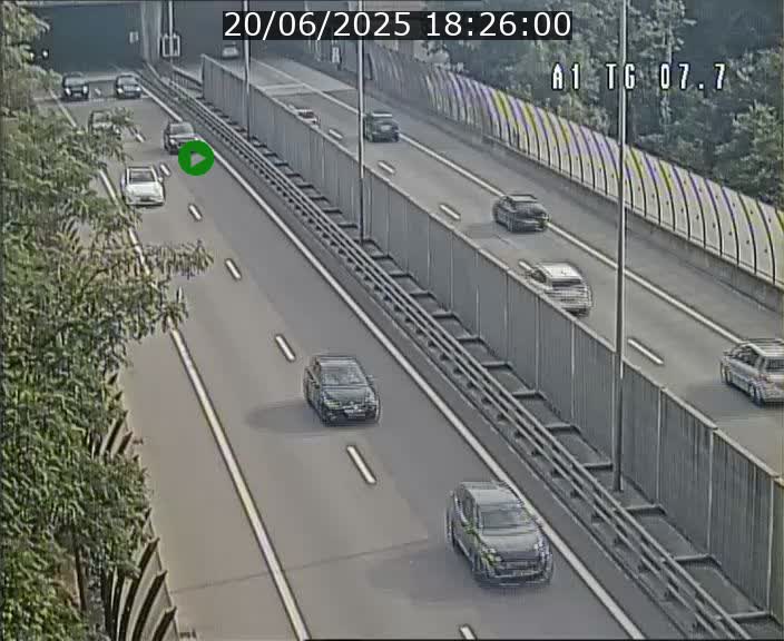Traffic live webcam Luxembourg Kirchberg - A1 direction Luxembourg-ville - BK 7.7