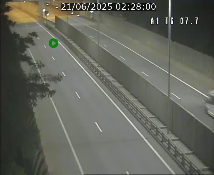 Traffic live webcam Luxembourg Kirchberg - A1 direction Luxembourg-ville - BK 7.7