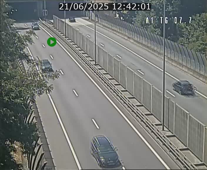 Traffic live webcam Luxembourg Kirchberg - A1 direction Luxembourg-ville - BK 7.7