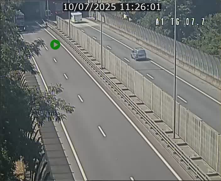 Traffic live webcam Luxembourg Kirchberg - A1 direction Luxembourg-ville - BK 7.7