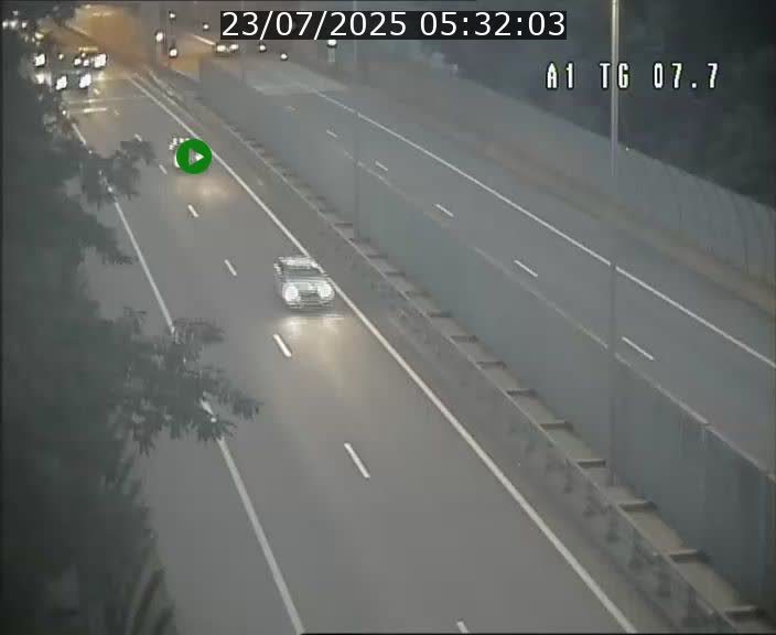 Traffic live webcam Luxembourg Kirchberg - A1 direction Luxembourg-ville - BK 7.7