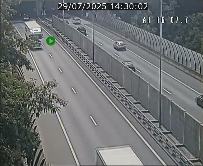 Traffic live webcam Luxembourg Kirchberg - A1 direction Luxembourg-ville - BK 7.7