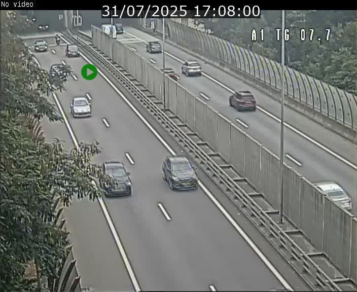 Traffic live webcam Luxembourg Kirchberg - A1 direction Luxembourg-ville - BK 7.7