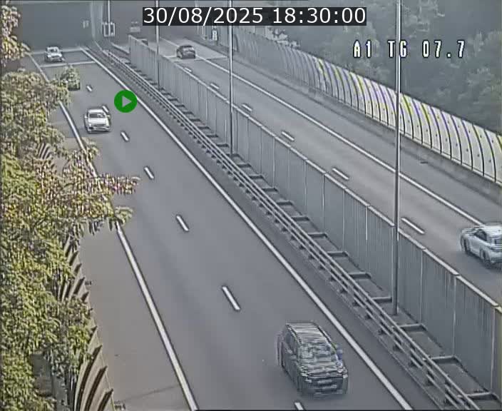 Traffic live webcam Luxembourg Kirchberg - A1 direction Luxembourg-ville - BK 7.7