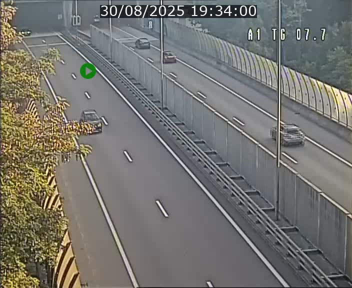 Traffic live webcam Luxembourg Kirchberg - A1 direction Luxembourg-ville - BK 7.7