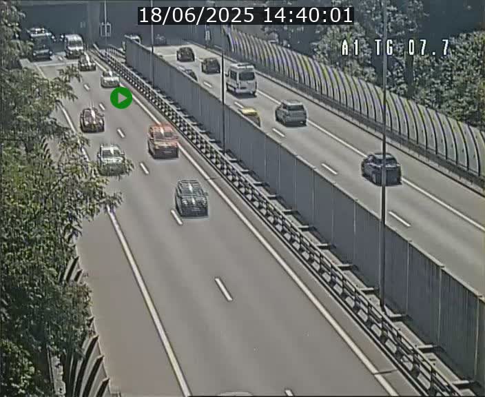 <h2>Traffic live webcam Luxembourg Kirchberg - A1 direction Luxembourg-ville - BK 7.7</h2>