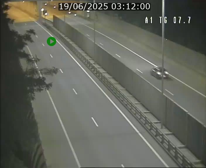 <h2>Traffic live webcam Luxembourg Kirchberg - A1 direction Luxembourg-ville - BK 7.7</h2>