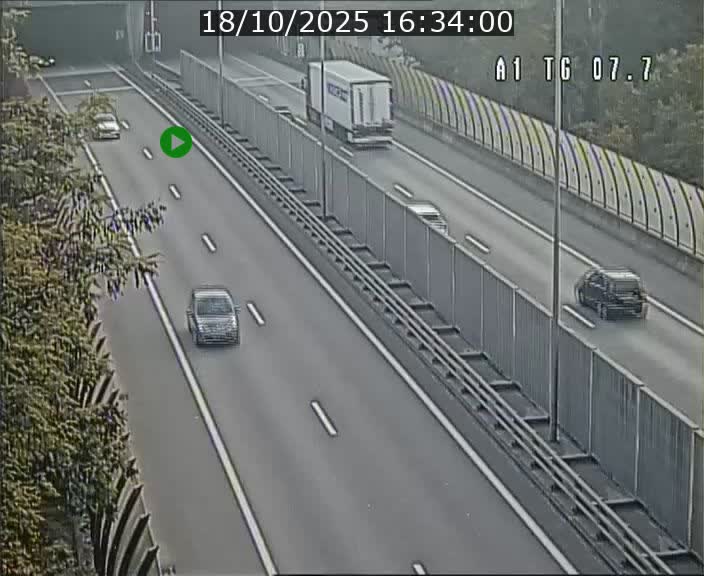 <h2>Traffic live webcam Luxembourg Kirchberg - A1 direction Luxembourg-ville - BK 7.7</h2>