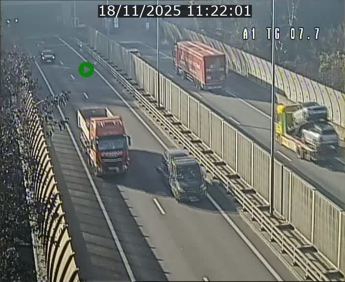 <h2>Traffic live webcam Luxembourg Kirchberg - A1 direction Luxembourg-ville - BK 7.7</h2>