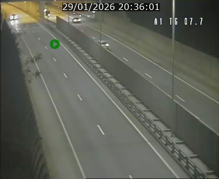 <h2>Traffic live webcam Luxembourg Kirchberg - A1 direction Luxembourg-ville - BK 7.7</h2>