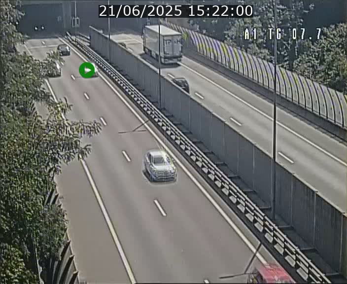 Traffic live webcam Luxembourg Kirchberg - A1 direction Luxembourg-ville - BK 7.7