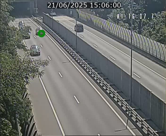 <h2>Traffic live webcam Luxembourg Kirchberg - A1 direction Luxembourg-ville - BK 7.7</h2>