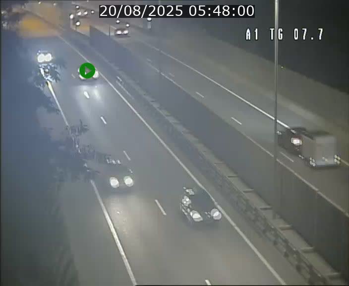 <h2>Traffic live webcam Luxembourg Kirchberg - A1 direction Luxembourg-ville - BK 7.7</h2>