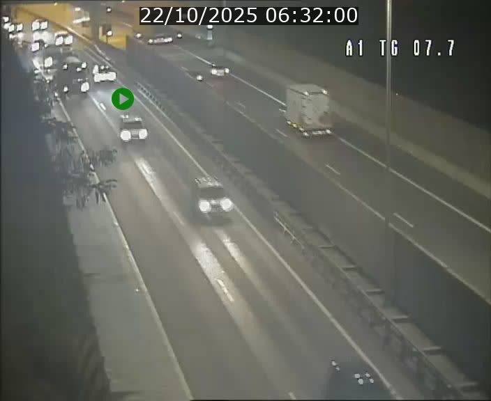 <h2>Traffic live webcam Luxembourg Kirchberg - A1 direction Luxembourg-ville - BK 7.7</h2>