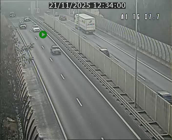 <h2>Traffic live webcam Luxembourg Kirchberg - A1 direction Luxembourg-ville - BK 7.7</h2>