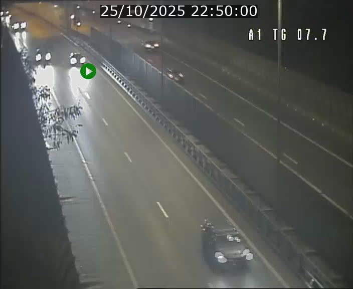 <h2>Traffic live webcam Luxembourg Kirchberg - A1 direction Luxembourg-ville - BK 7.7</h2>