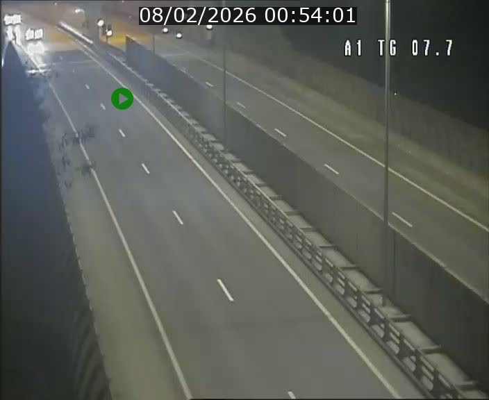 <h2>Traffic live webcam Luxembourg Kirchberg - A1 direction Luxembourg-ville - BK 7.7</h2>