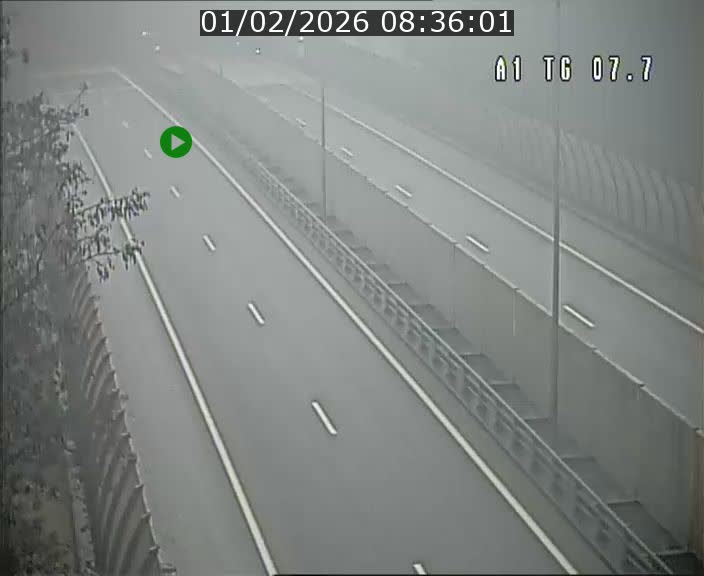 <h2>Traffic live webcam Luxembourg Kirchberg - A1 direction Luxembourg-ville - BK 7.7</h2>