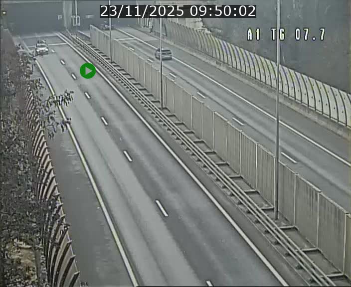 <h2>Traffic live webcam Luxembourg Kirchberg - A1 direction Luxembourg-ville - BK 7.7</h2>