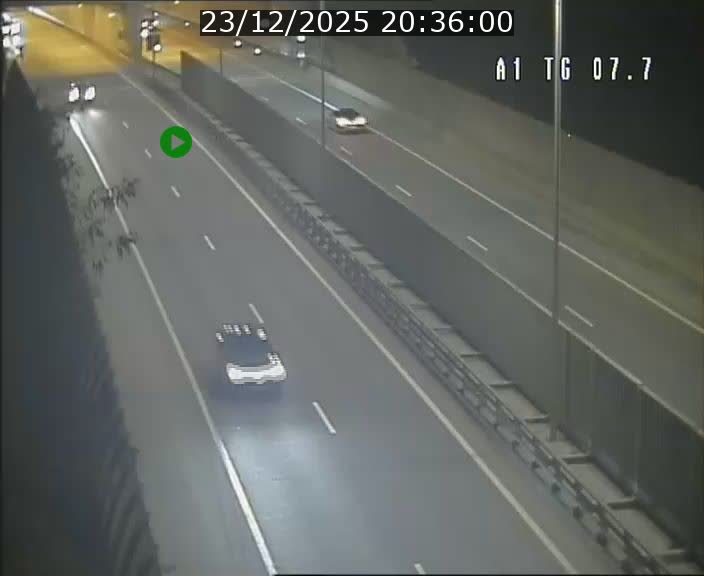 <h2>Traffic live webcam Luxembourg Kirchberg - A1 direction Luxembourg-ville - BK 7.7</h2>