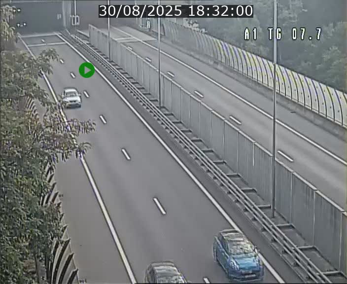 <h2>Traffic live webcam Luxembourg Kirchberg - A1 direction Luxembourg-ville - BK 7.7</h2>