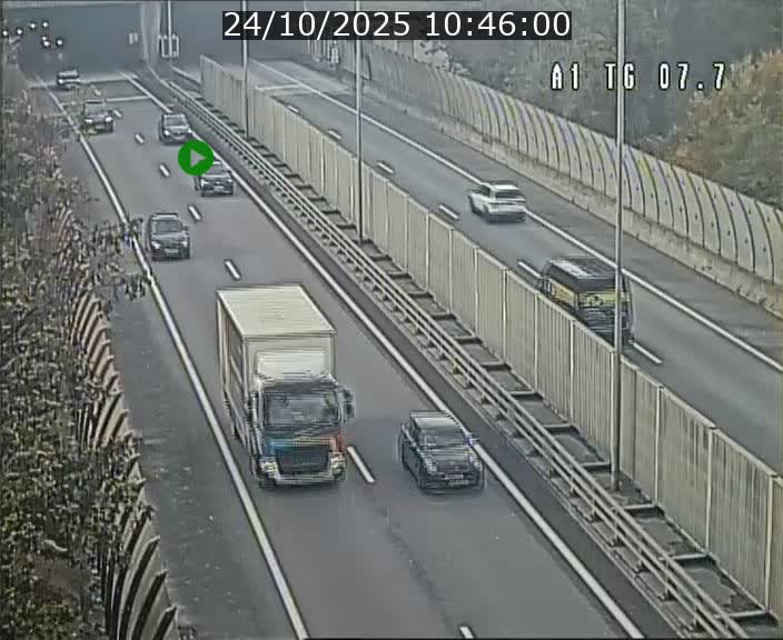 <h2>Traffic live webcam Luxembourg Kirchberg - A1 direction Luxembourg-ville - BK 7.7</h2>