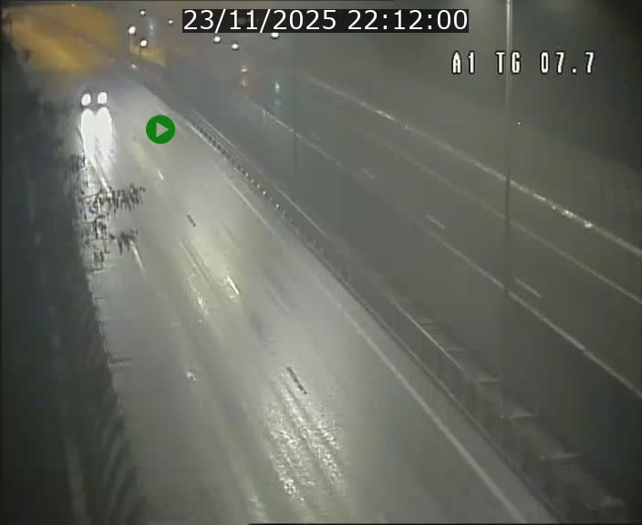 <h2>Traffic live webcam Luxembourg Kirchberg - A1 direction Luxembourg-ville - BK 7.7</h2>