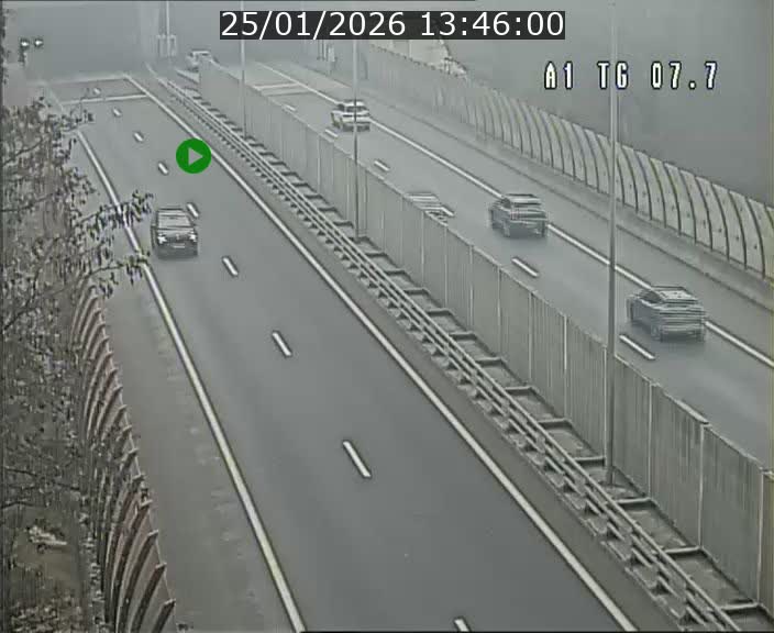<h2>Traffic live webcam Luxembourg Kirchberg - A1 direction Luxembourg-ville - BK 7.7</h2>