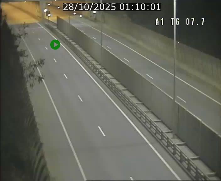 <h2>Traffic live webcam Luxembourg Kirchberg - A1 direction Luxembourg-ville - BK 7.7</h2>