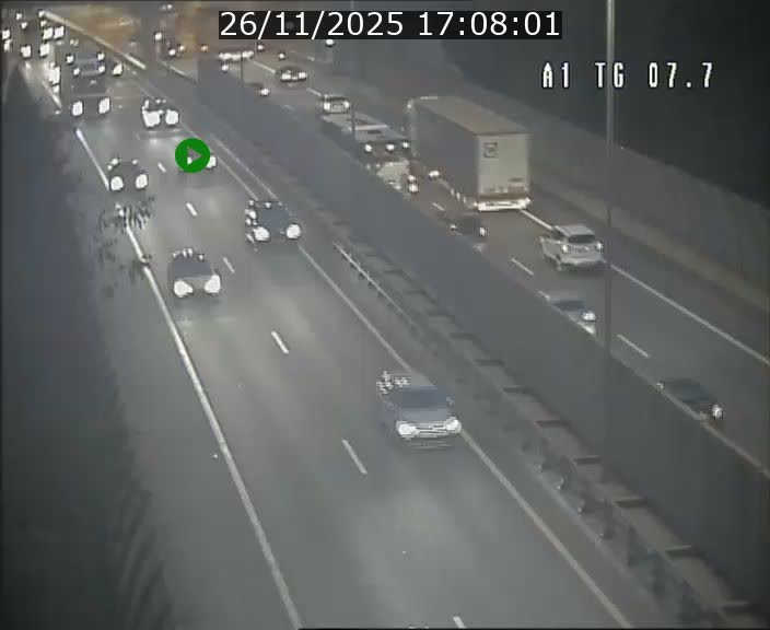 <h2>Traffic live webcam Luxembourg Kirchberg - A1 direction Luxembourg-ville - BK 7.7</h2>