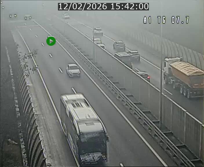 <h2>Traffic live webcam Luxembourg Kirchberg - A1 direction Luxembourg-ville - BK 7.7</h2>