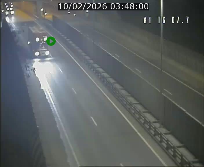 <h2>Traffic live webcam Luxembourg Kirchberg - A1 direction Luxembourg-ville - BK 7.7</h2>