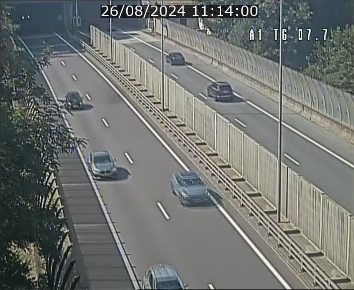 Traffic live webcam Luxembourg Kirchberg - A1 direction Luxembourg-ville - BK 7.7