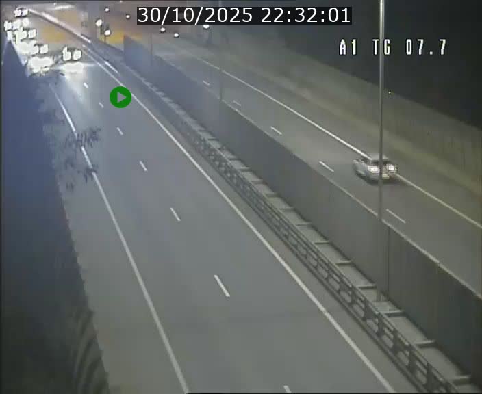 <h2>Traffic live webcam Luxembourg Kirchberg - A1 direction Luxembourg-ville - BK 7.7</h2>