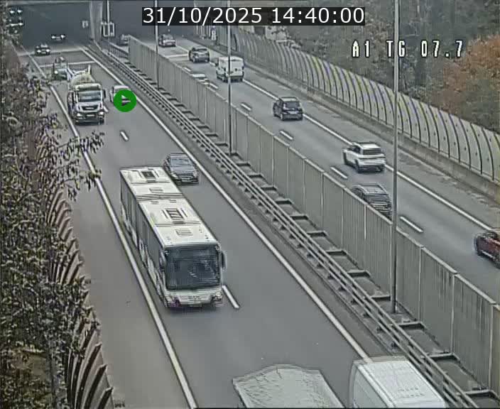 <h2>Traffic live webcam Luxembourg Kirchberg - A1 direction Luxembourg-ville - BK 7.7</h2>