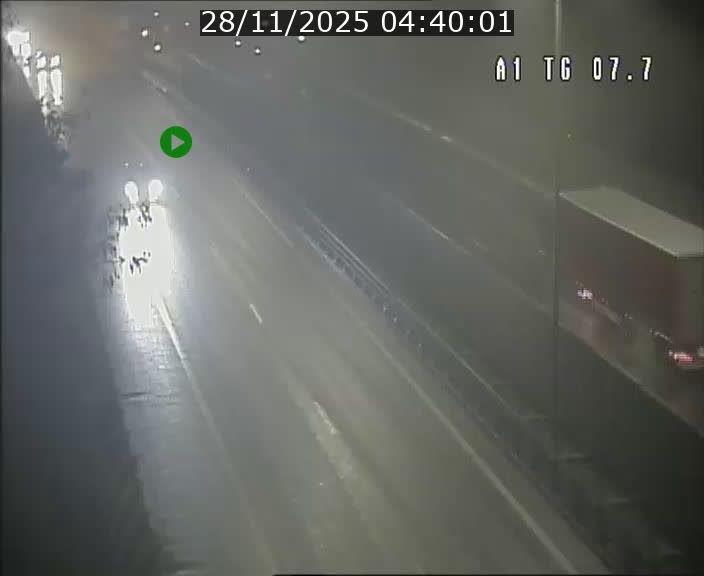 <h2>Traffic live webcam Luxembourg Kirchberg - A1 direction Luxembourg-ville - BK 7.7</h2>