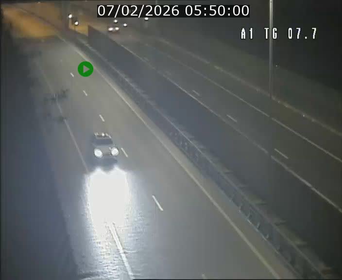<h2>Traffic live webcam Luxembourg Kirchberg - A1 direction Luxembourg-ville - BK 7.7</h2>
