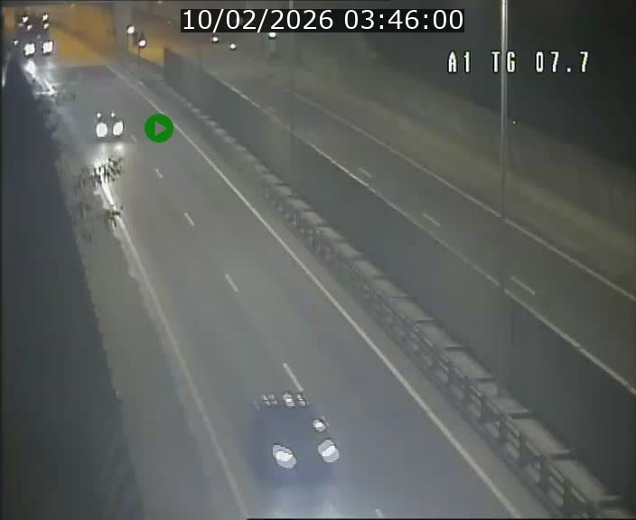 <h2>Traffic live webcam Luxembourg Kirchberg - A1 direction Luxembourg-ville - BK 7.7</h2>