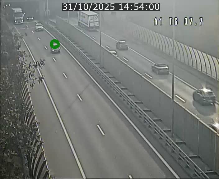 <h2>Traffic live webcam Luxembourg Kirchberg - A1 direction Luxembourg-ville - BK 7.7</h2>