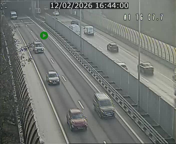 <h2>Traffic live webcam Luxembourg Kirchberg - A1 direction Luxembourg-ville - BK 7.7</h2>