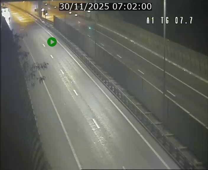 <h2>Traffic live webcam Luxembourg Kirchberg - A1 direction Luxembourg-ville - BK 7.7</h2>