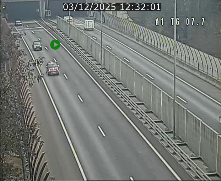 <h2>Traffic live webcam Luxembourg Kirchberg - A1 direction Luxembourg-ville - BK 7.7</h2>
