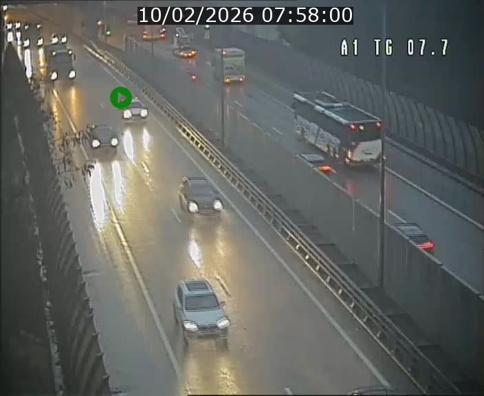 <h2>Traffic live webcam Luxembourg Kirchberg - A1 direction Luxembourg-ville - BK 7.7</h2>