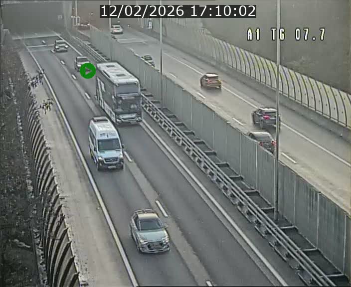 <h2>Traffic live webcam Luxembourg Kirchberg - A1 direction Luxembourg-ville - BK 7.7</h2>