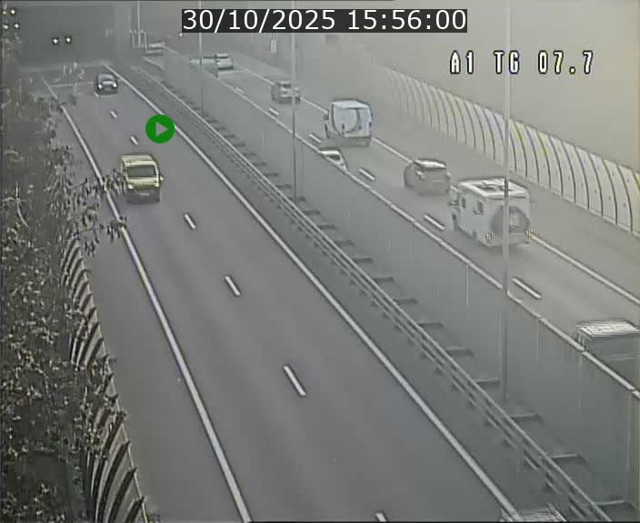 <h2>Traffic live webcam Luxembourg Kirchberg - A1 direction Luxembourg-ville - BK 7.7</h2>